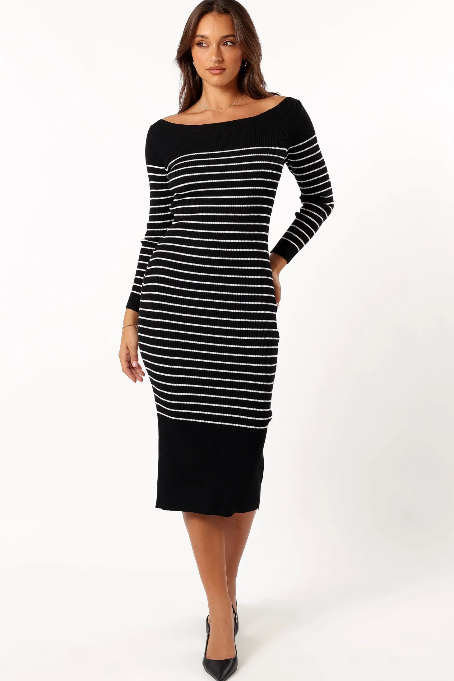 Baxtor Off the Shoulder Midi Dress