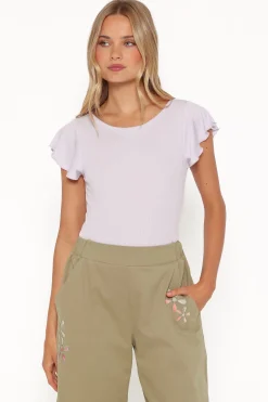 Betsy Tee