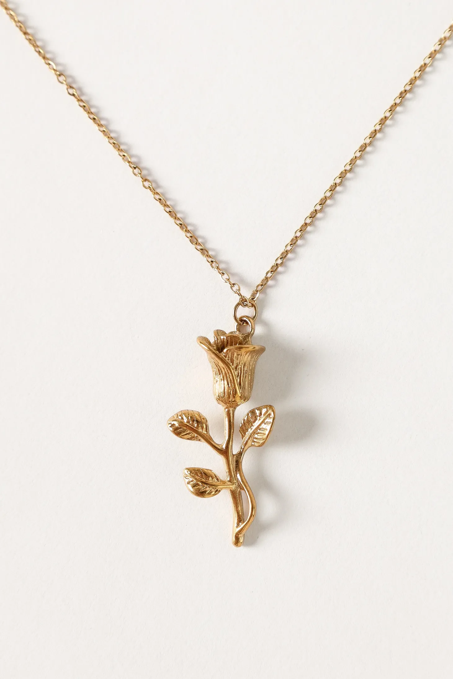 Damira Flower Necklace
