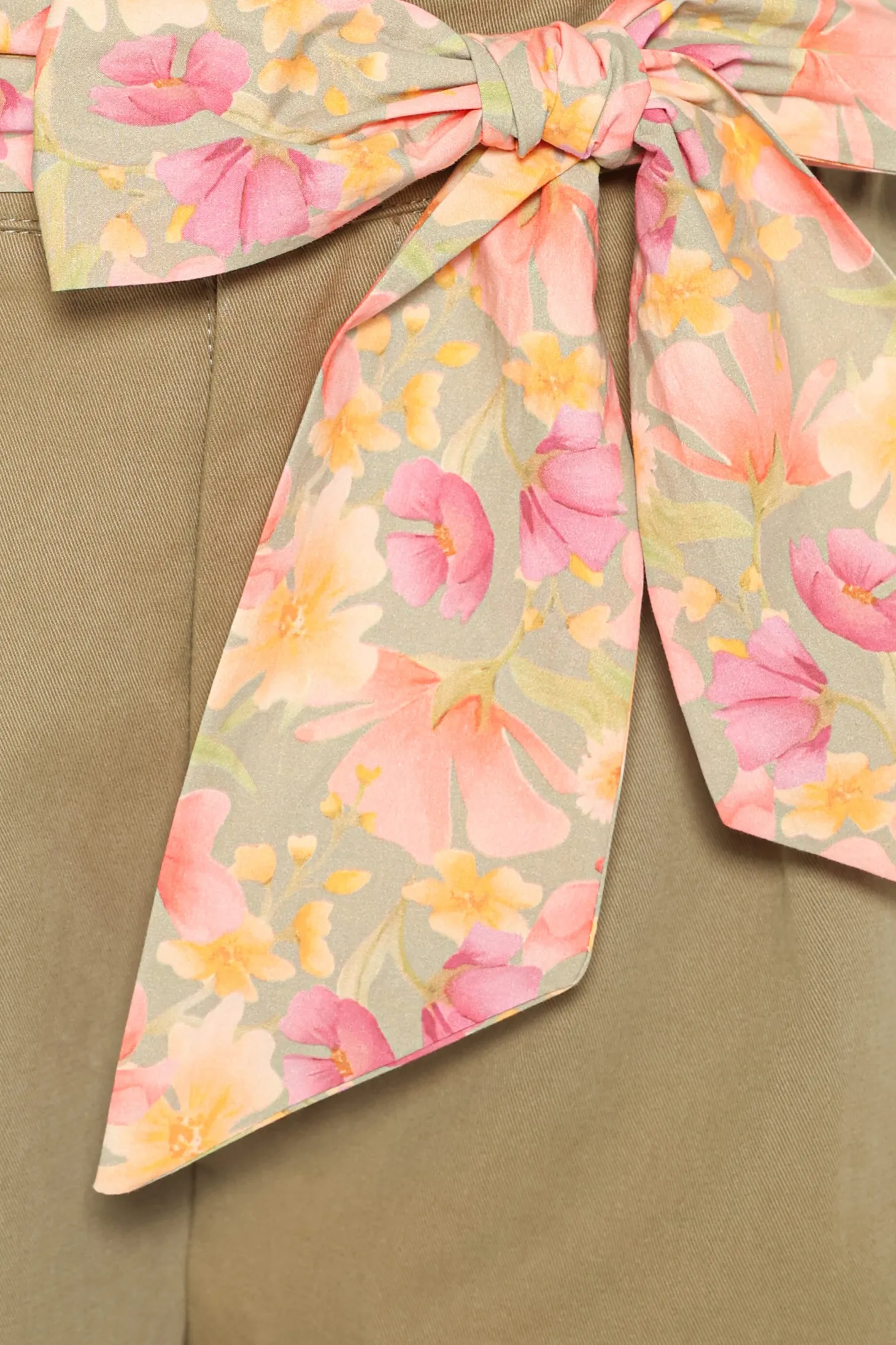 Davey Scarf Tie Shorts