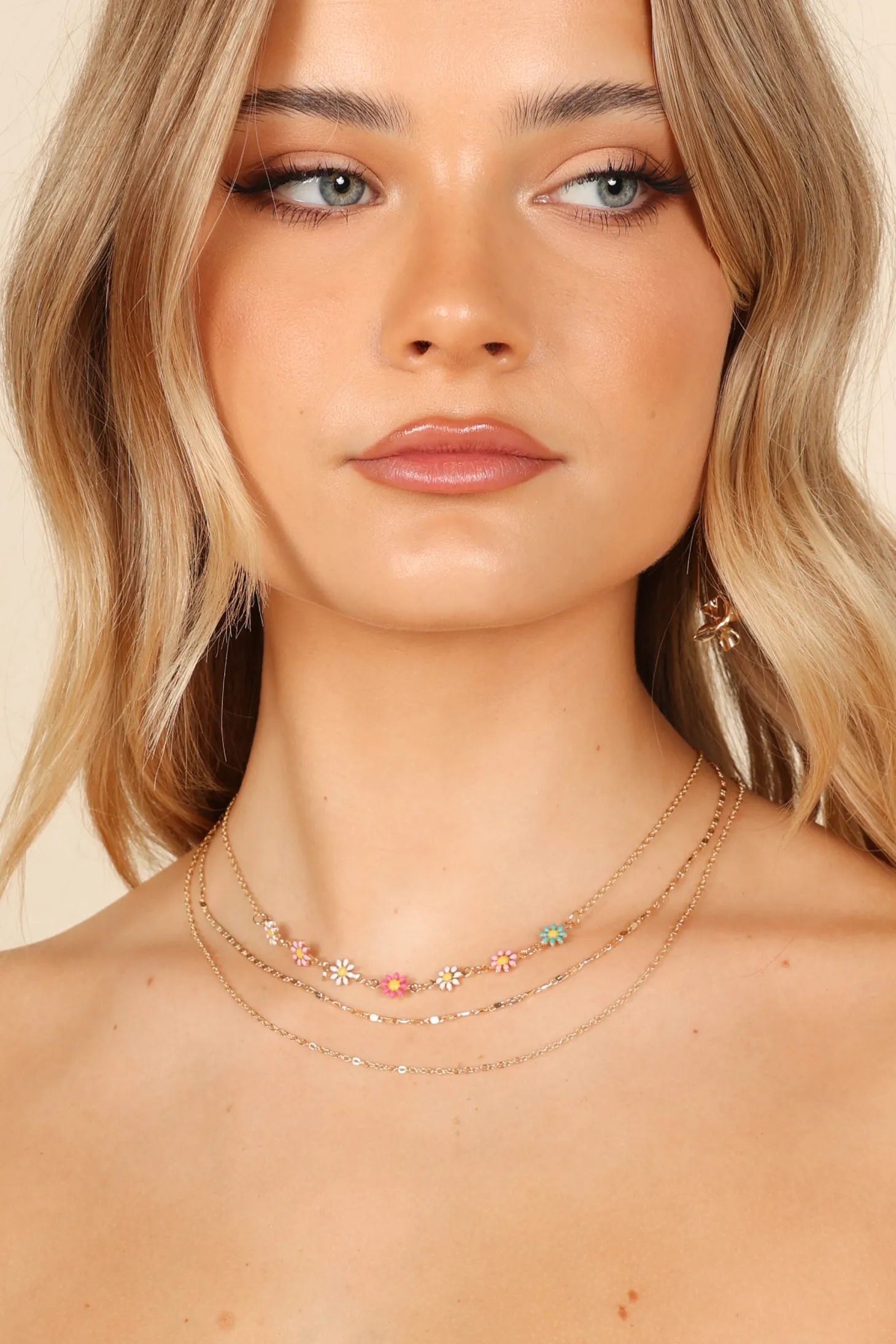 Ellody Flower Necklace Set