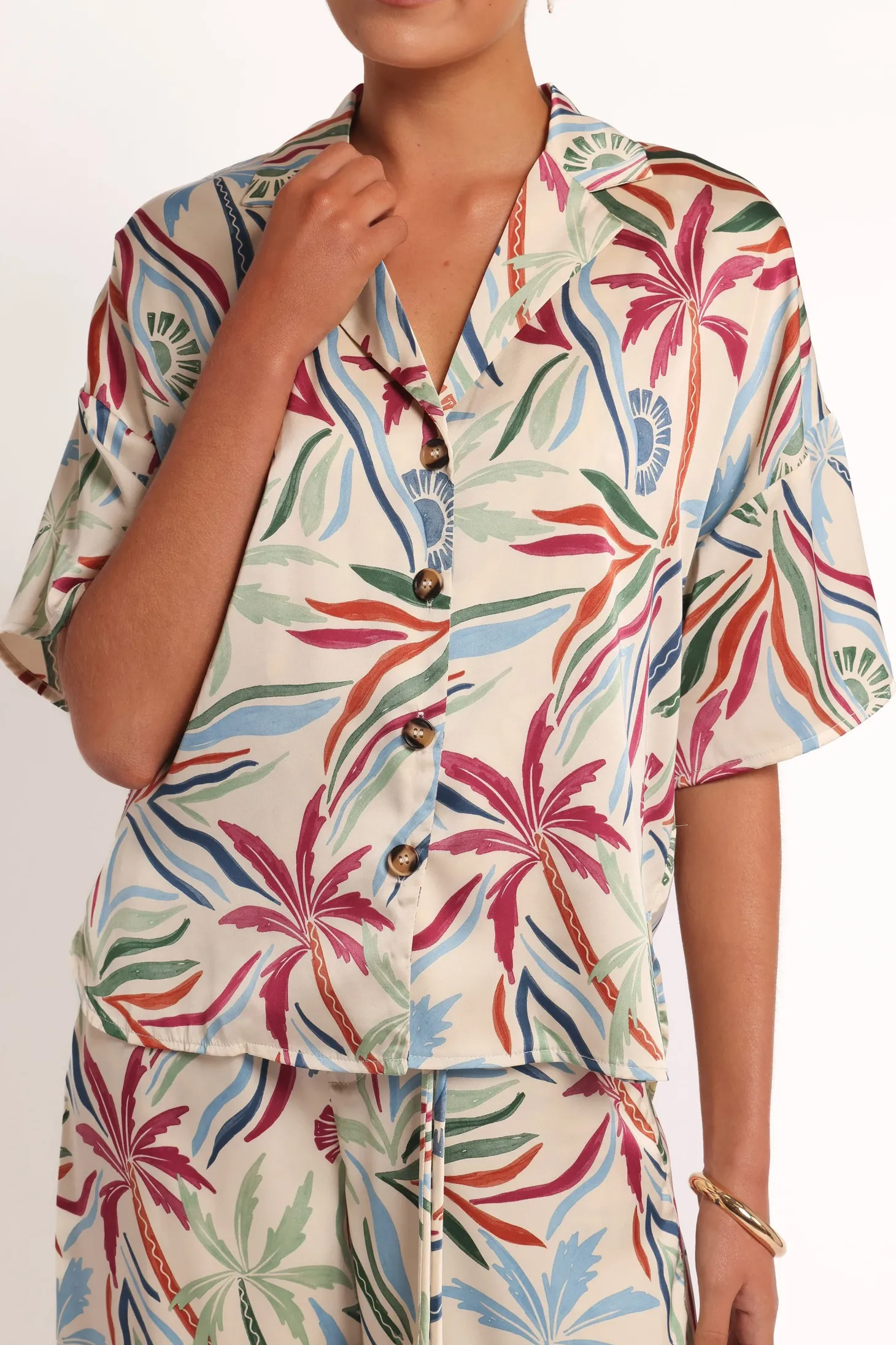 Illoura Short Sleeve Shirt