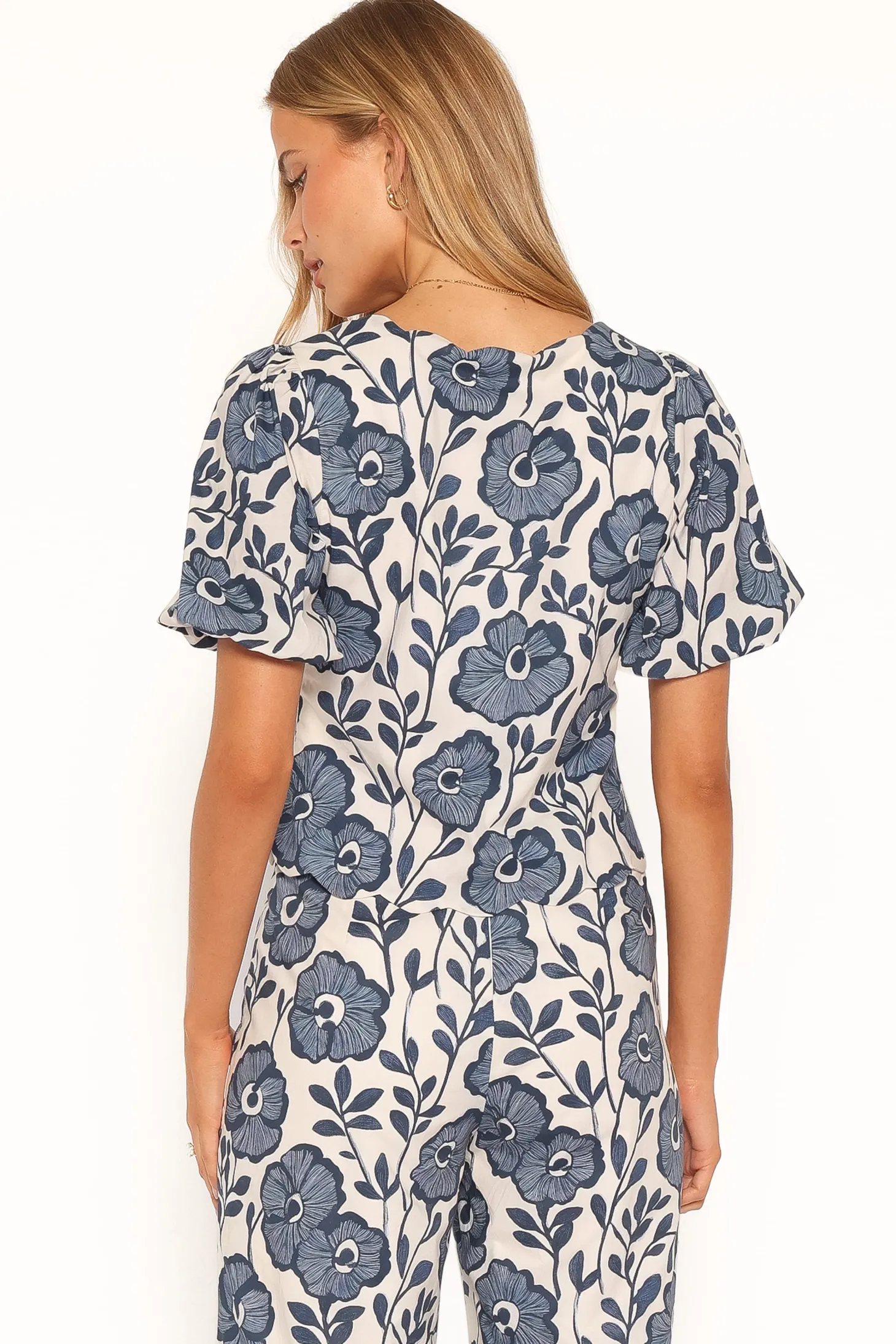 Jensen Scallop Hem Top