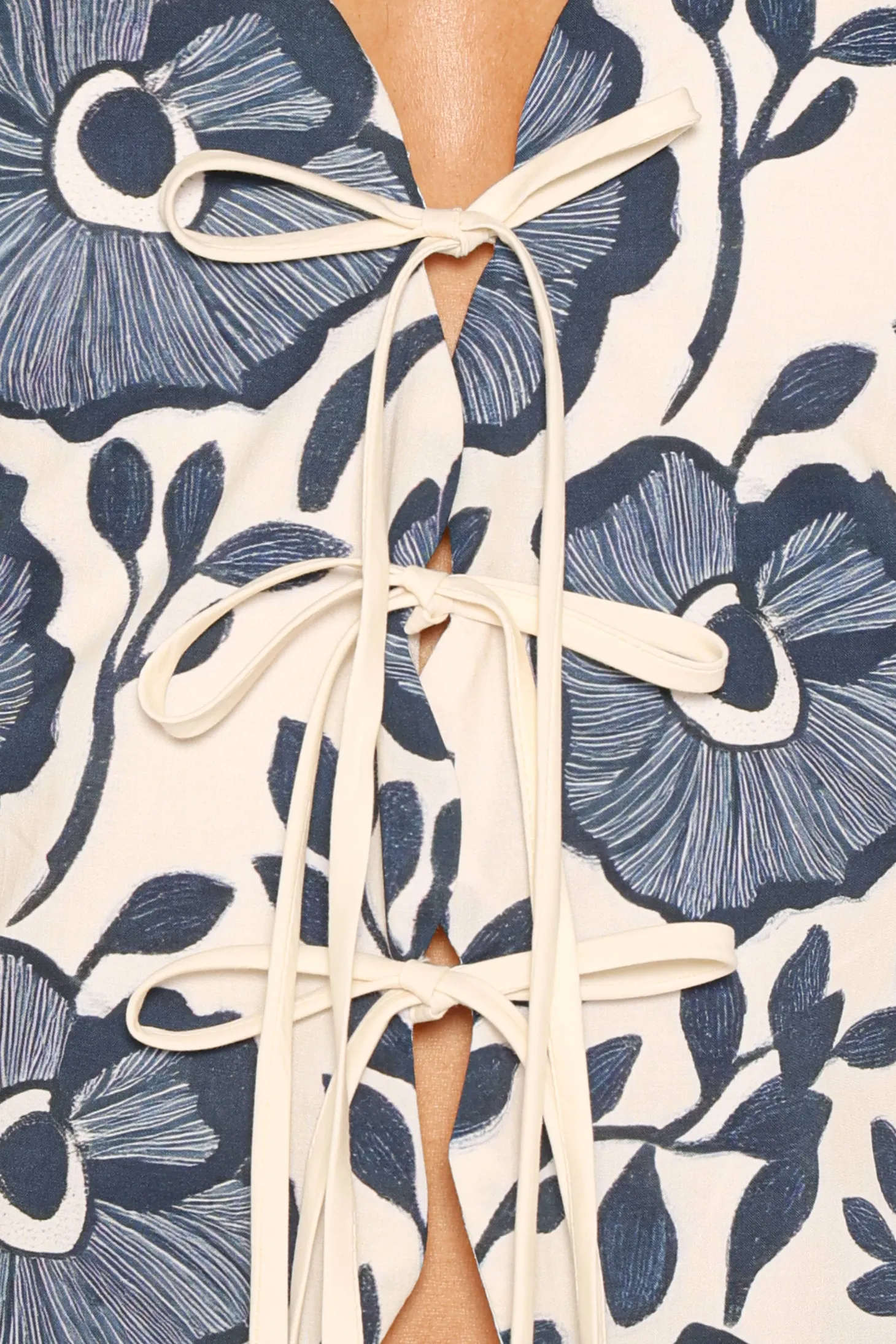 Jensen Scallop Hem Top