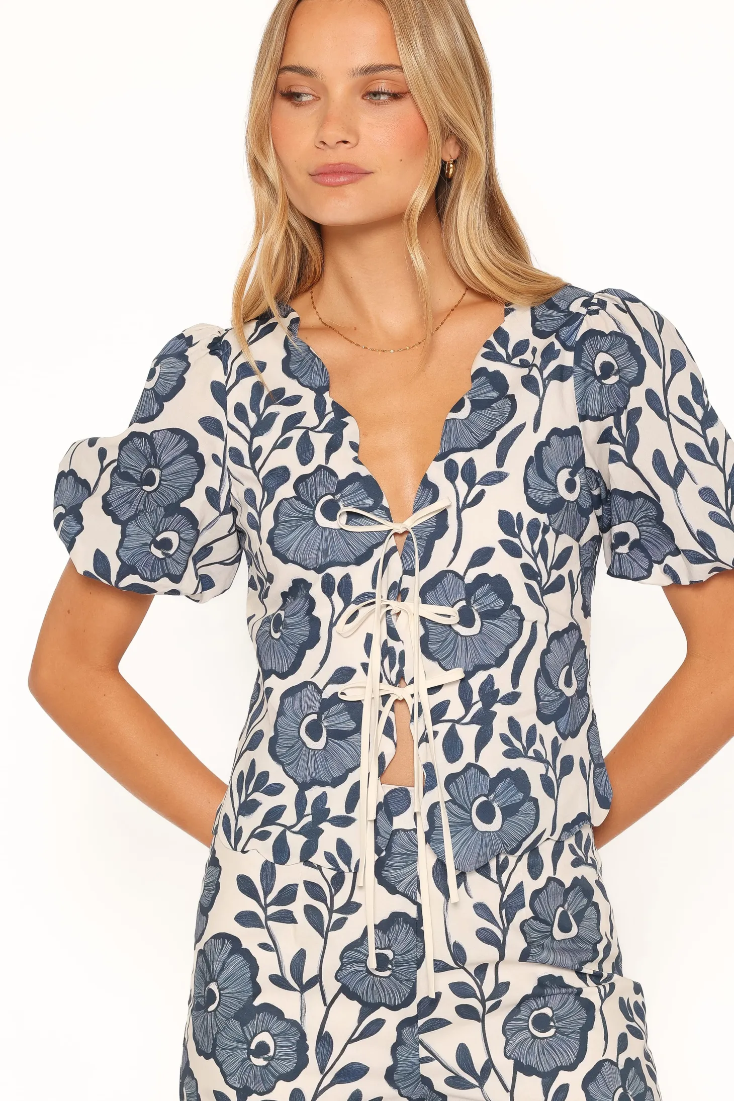 Jensen Scallop Hem Top