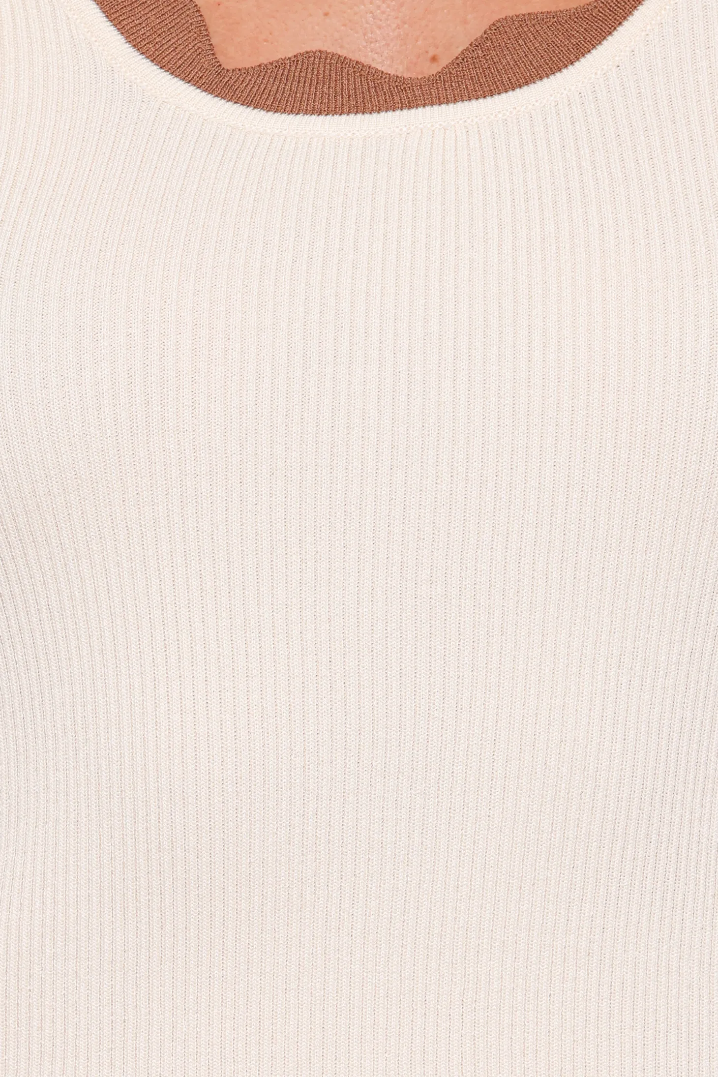 Johnson Scalloped Trim Tank