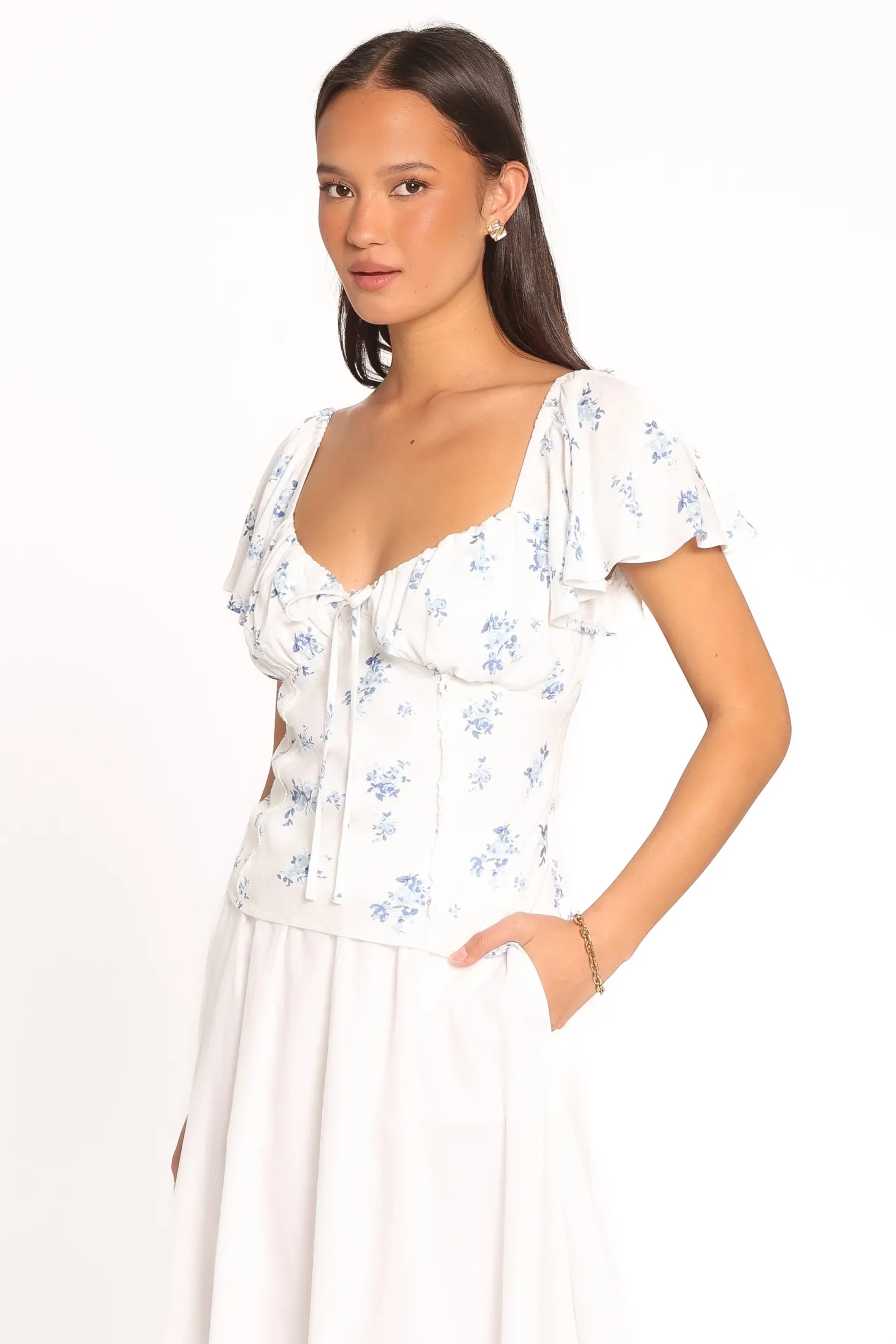Laeriel Flutter Sleeve Top