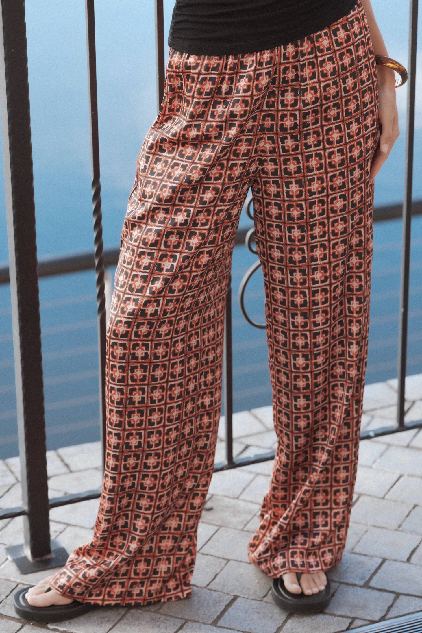 Lexi Elastic Waist Pant