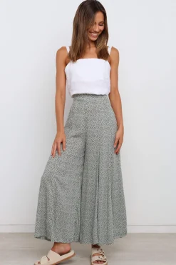Neveah Pant