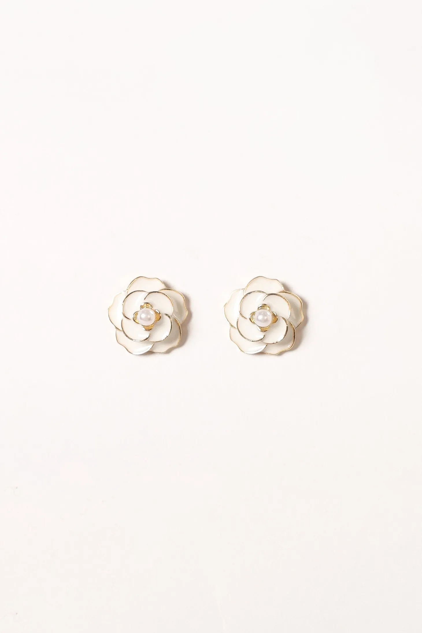 Reina Flower Earrings