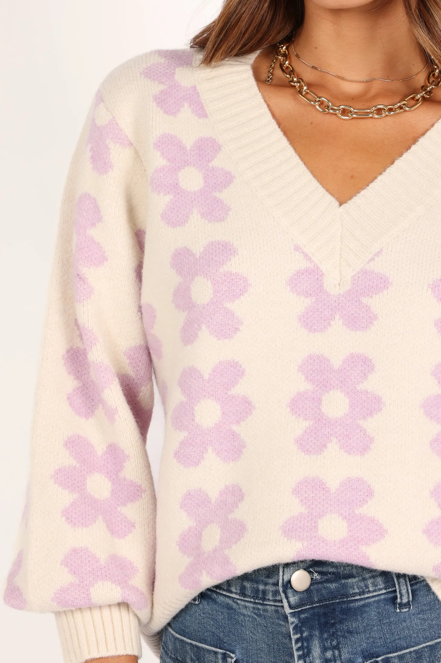Remi Vneck Flower Knit Sweater