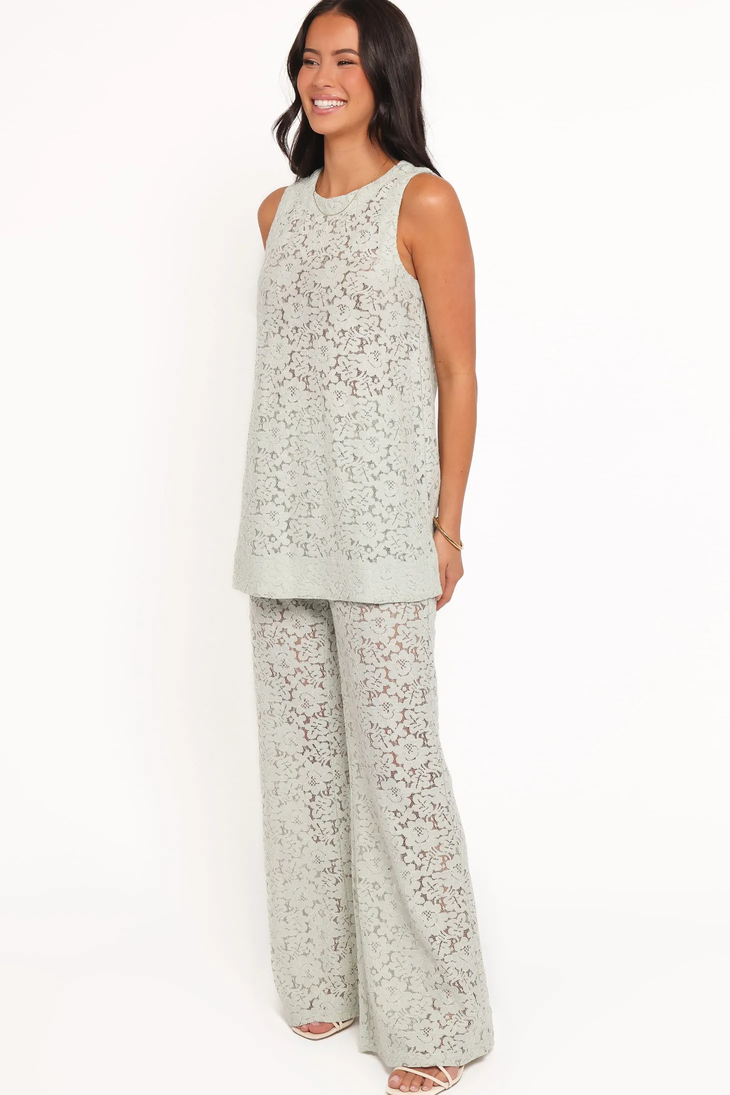 Sammy Embroidered Set