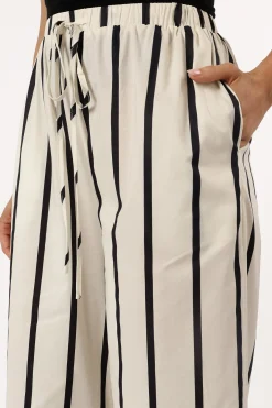 Silvia Pant