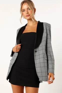 Veronica Contrast Lapel Blazer