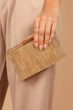 Vixxie Resin Clutch