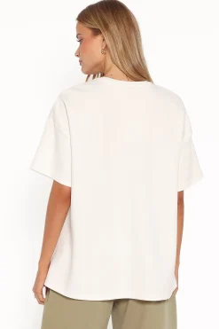 Winnie Graphic Tee