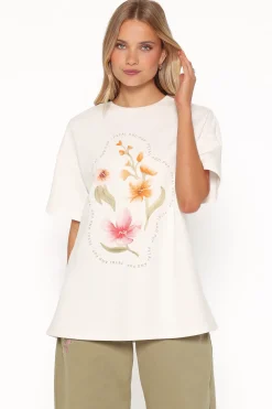 Winnie Graphic Tee