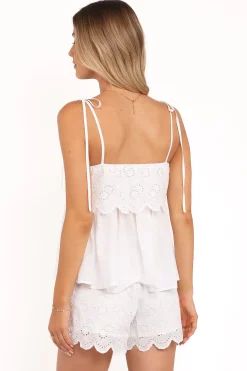 Zera Eyelet Scallop Shorts