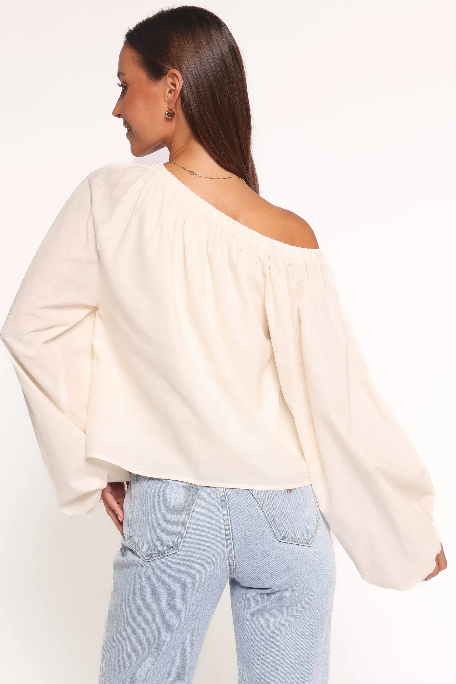 Zion Off Shoulder Long Sleeve Top